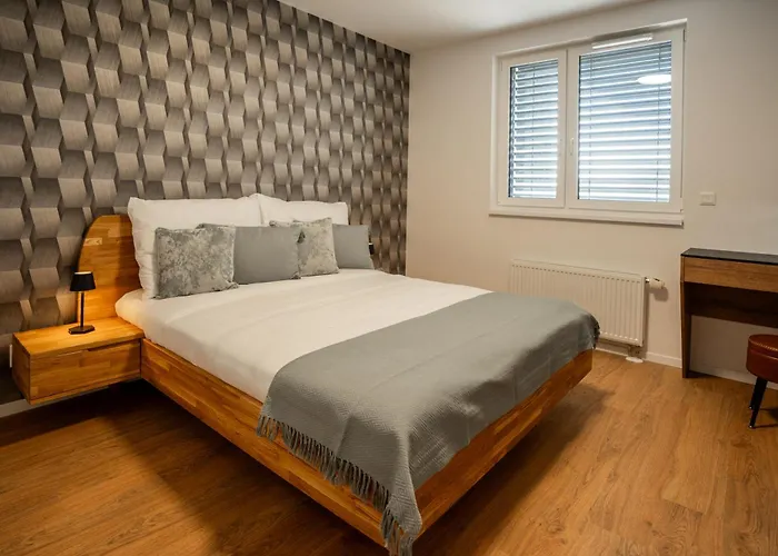 Apartmoments - Popradska 502 *